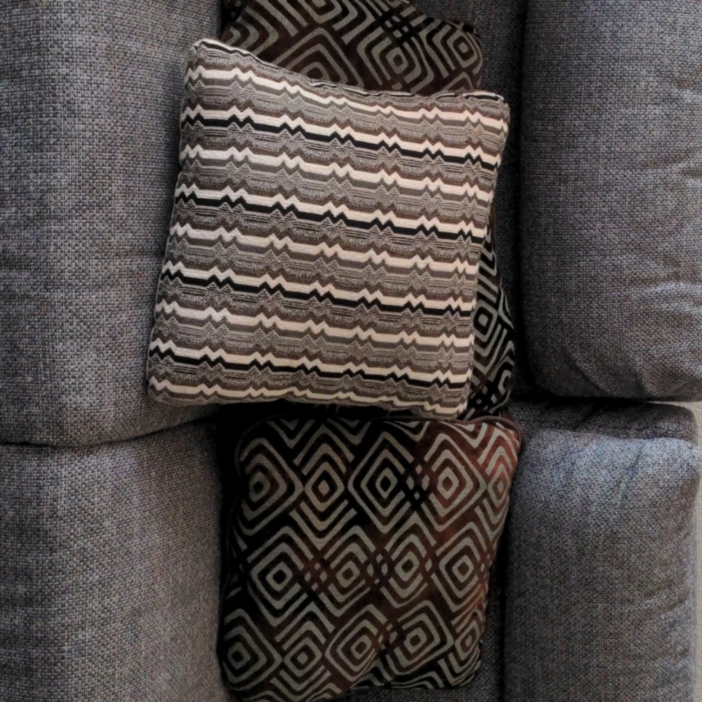 Decorative throw pillows